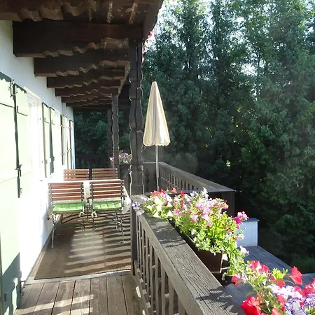 Haus Elbraechter 1 *